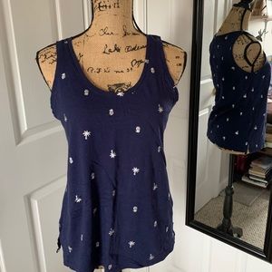 Blue pineapple tank!